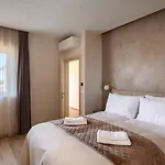 Modern Blagdan With Pool In Porec Willa *
