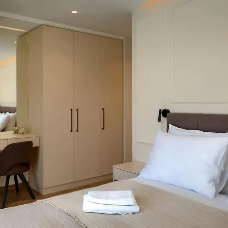 Modern Blagdan With Pool In Porec Villa Nova Vas