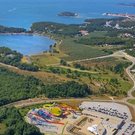 Вилла Modern Blagdan With Pool In Porec Нова-Вас