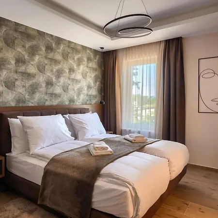 Modern Blagdan With Pool In Porec Villa Nova Vas (Porec)