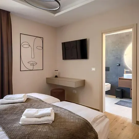 Modern Blagdan With Pool In Porec Вилла Нова-Вас