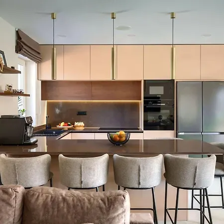 Modern Blagdan With Pool In Porec